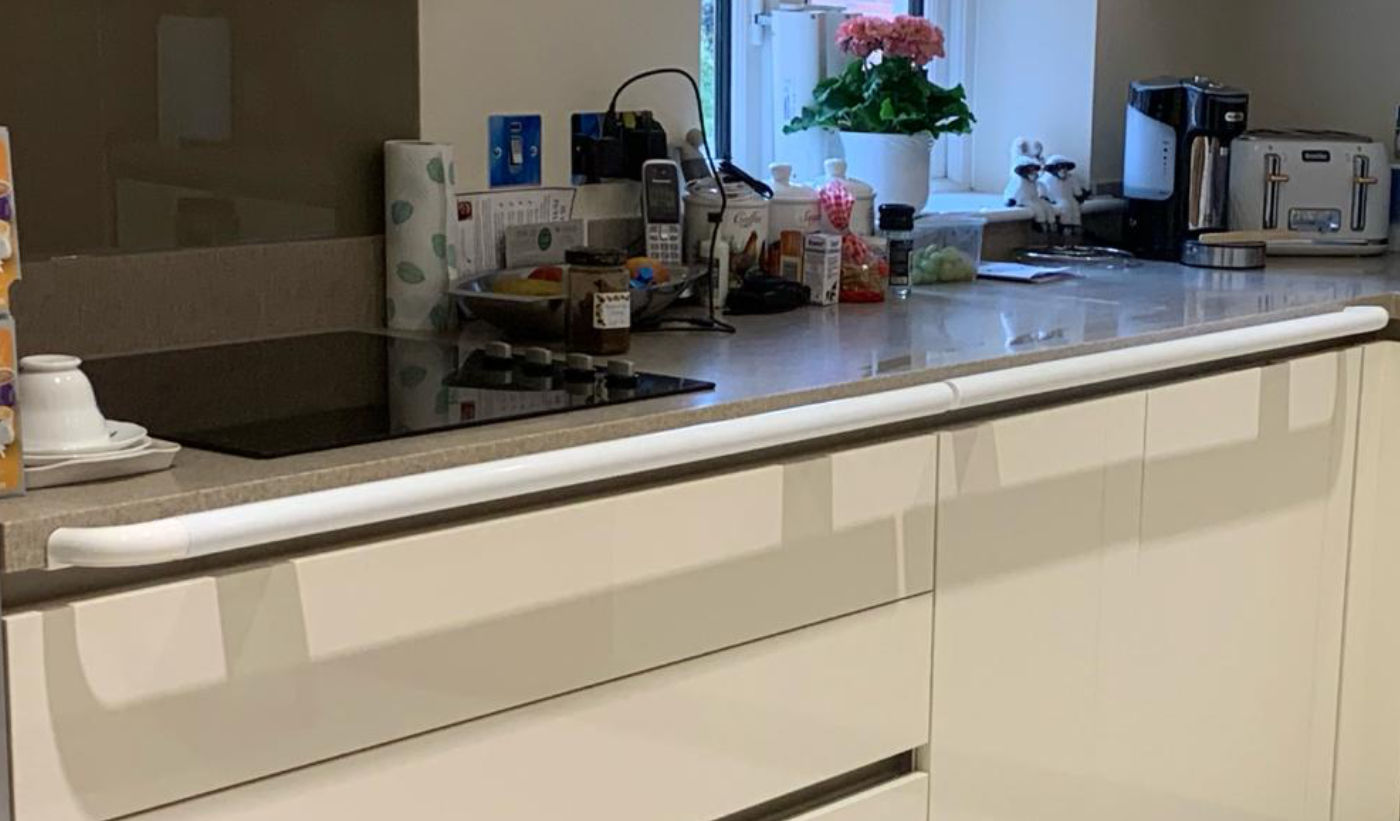 Grab a Rail white, main image